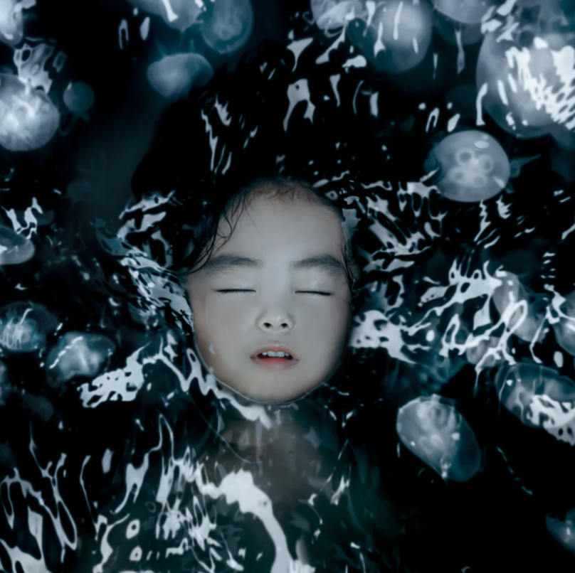Photo de Mina Mimbu intitulée Sleeping beauty