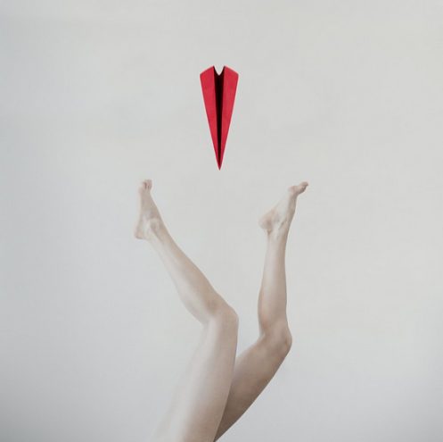 Photo de Dasha Pears intitulée Love is the answer rêve imaginaire composition épurée