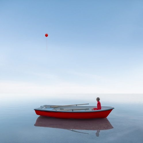 Photo de Dasha Pears intitulée Dot in the sky rêve imaginaire composition épurée